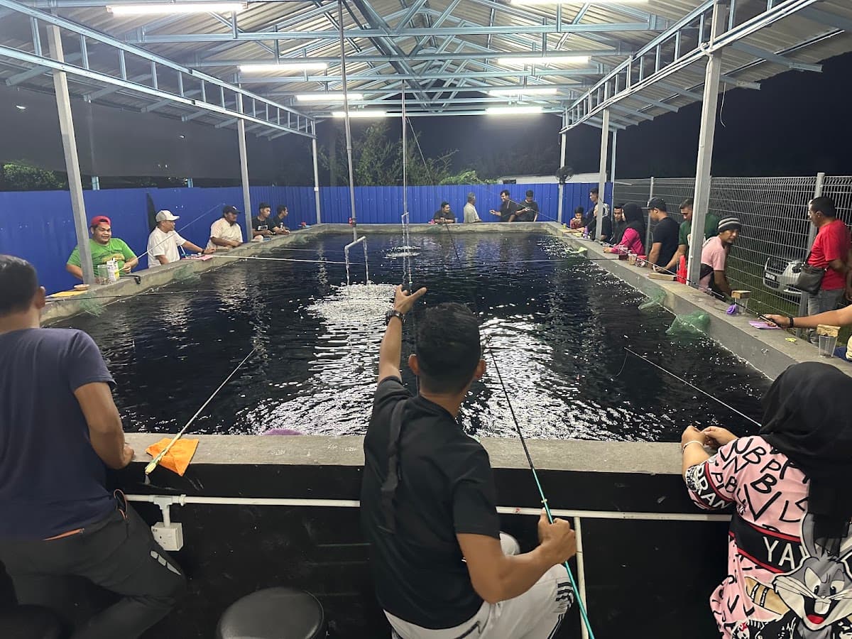 KOLAM MEMANCING UDANG GALAH PENGKALAN CHEPA